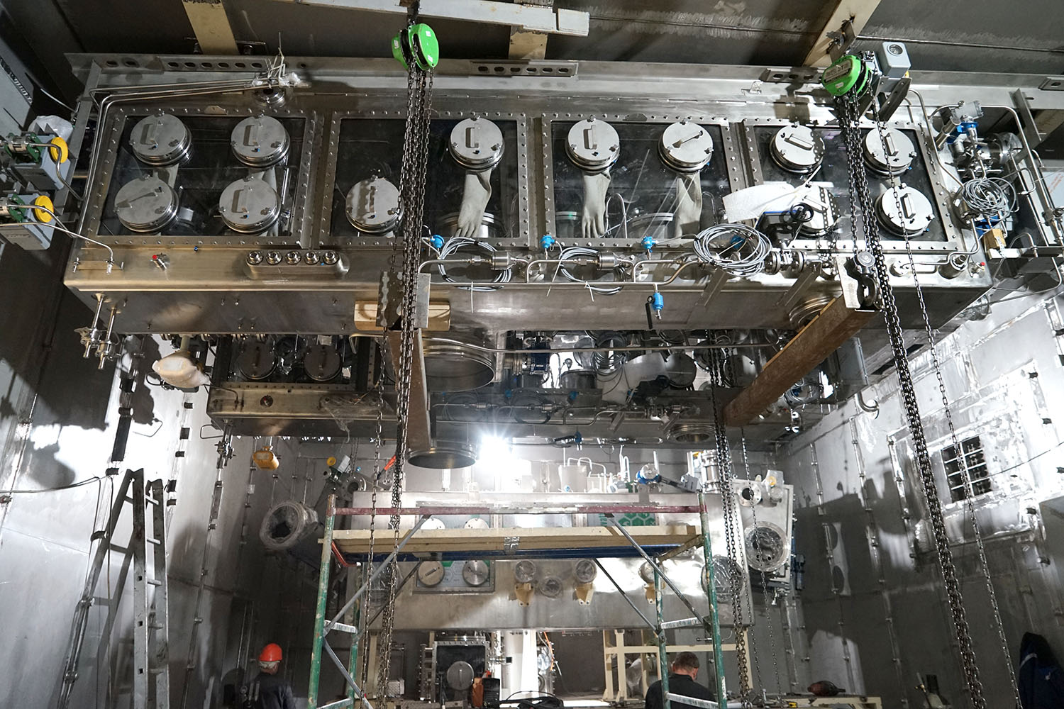 Смонтировано оборудование на модуле фабрикации ядерного СНУП-топлива для БРЕСТ-ОД-300