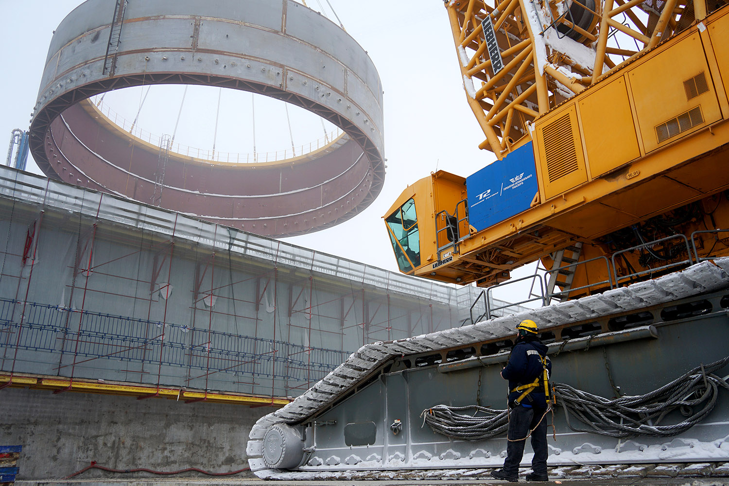 монтаж реакторной установки IV поколения БРЕСТ-ОД-300